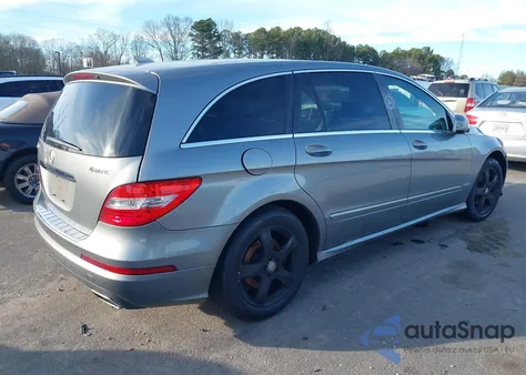 2011 Mercedes-Benz R 350 4Matic z USA, uszkodzony, nr VIN 4JGCB6FE7BA130721